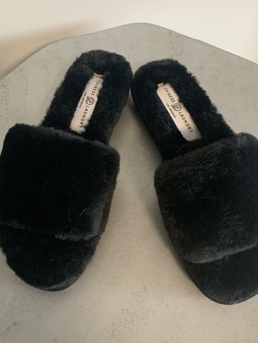 NEW Chinese Laundry Black Soft Fuzzy Slip-on Slides NWOT 7.5 Womens
